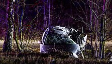 Policijos stabdomas BMW nestojo &ndash; nulėkė nuo kelio ir trenkėsi į medį: žuvo jaunas vairuotojas