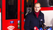 I&scaron;lydėtas pirmasis traukinys i&scaron; Vilniaus į Rygą