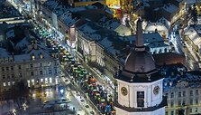 Ūkininkų protesto i&scaron;vakarėse Gedimino prospekte i&scaron;rikiuota žemės ūkio technika
