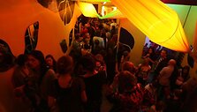 Renginyje sveikinimo kalbos ir muzika skambėjo trijose skirtingose salėse iki pat paryčių.