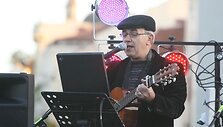 Žydų religinė bendruomenė Chassidie Chabad Lubavitch antradienio vakarą Vilniuje, Rotu&scaron;ės aik&scaron;tėje surengė žydų &scaron;ventę Sukot.