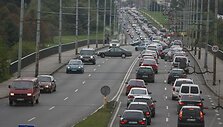Spalio 3-ąją sostinės gyventojai ir miesto svečiai galėjo stebėti Vilniaus gatvėmis važiuojančių motociklininkų koloną &ndash; taip baikeriai pažymėjo sezono pabaigą.