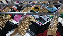 Prekybos ir laisvalaikio centre "Ozas" surengtas naktinis i&scaron;pardavimas didelio vilniečių ir miesto svečių dėmesio nesulaukė. Jų buvo vos &scaron;iek tiek daugiau nei įprastą dieną.