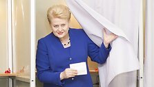 Dalia Grybauskaitė balsavo prezidento rinkimuose.