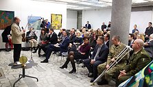 Labdaringas aukcionas Ukrainos kariams paremti.