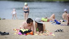 &Scaron;e&scaron;tadienį saulė žmones džiugino neilgai &ndash; ją popiet pakeitė lietus.