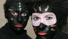 Muzikinio &scaron;ou &bdquo;Chorų karai&ldquo; laidos, kurios tema &ndash; pasaulio &scaron;alys, akimirka.