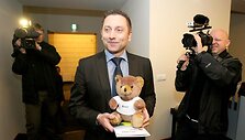 Akcijos organizatoriai prezidentūros kanceliarijoje įteikė 14,5 tūkst. para&scaron;ų.