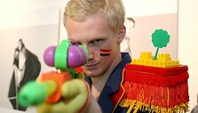 Būsimųjų dizainerių kolekcijų gynimas
