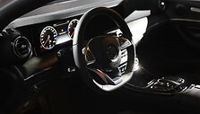 E klasės &bdquo;Mercedes-Benz&ldquo; pristatymo akimirka