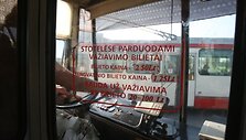 Nuo &scaron;iol į visuomeninį transportą vilniečiai lips tik per priekines duris