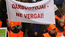 Vilniuje &ndash; protestai prie&scaron; Vyriausybės taupymo priemones 