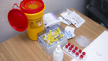 Minint pasaulinę AIDS dieną  politikai tikrinosi dėl ŽIV
