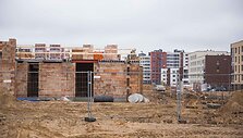 Vis daugiau plėtotojų Pilaitėje stato namus 
