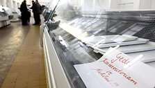 Tu&scaron;ti prekystaliai Vilniaus turguose