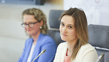 Au&scaron;rinė Armonaitė ir  Viktorija Čmilytė-Nielsen