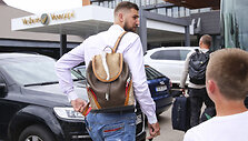Jonas Valančiūnas pasipuo&scaron;ė Christiano Louboutino kuprine