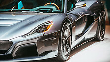 Kroatatijos &bdquo;Rimac&ldquo; pristatė daugiau nei 1800 AG turintį hiperautomobil