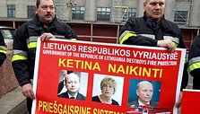 Piketą surengė savivaldybių ugniagesiai