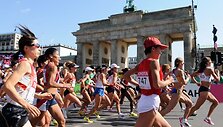 Ž.Balčiūnaitės ir R.Kergytės bėgimas maratone