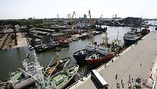 &bdquo;Vakarų laivų gamykla&ldquo;  r &bdquo;Fiskerstrand Verft AS&ldquo; valdoma kompanija &bdquo;Fiskerstrand BLRT AS&ldquo; pasira&scaron;ė sutartį su garsia Norvegijos laivų projektavimo kompanija &bdquo;Multi Maritime AS&ldquo;.