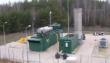 Jėgainė, i&scaron; dujų gaminanti elektrą stovi ir viename Lenkijos sąvartynų.