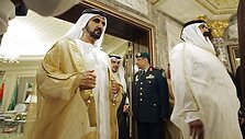 Dubajaus &scaron;eicho Mohammedo bin Rashido Al Maktoumo (kairėje) turtai sumažėjo labiausiai.
