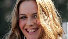 Alicia Silverstone