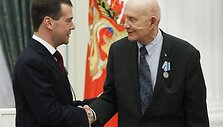 Dmitrijus Medvedevas ir Thomas Staffordas