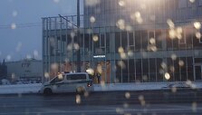 Policija Konstitucijos prospekte, prie &bdquo;Narvesen&ldquo; parduotuvės