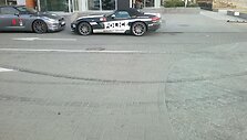 &bdquo;Automobilio parkavimas prie&scaron;ais vie&scaron;butį su jo paties para&scaron;u&ldquo;, - žygio dalyviai skelbia feisbuke prie &scaron;ios Marijampolėje darytos nuotraukos.