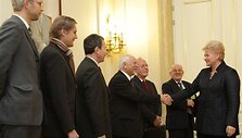 Prezidentė susitiko su konstitucinės teisės specialistais