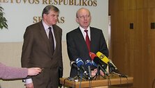 S.Kropas su A.Valinsku sakė, kad žmonės patys kalti, jog patikėjo gandais.