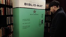 Įdomus prietaisas knygyne