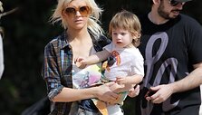 Christina Aguilera su sūnumi