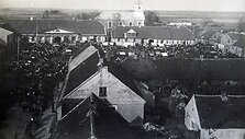 Miestelio aik&scaron;tė, XX a. 3 de&scaron;., Pakruojo kra&scaron;to muziejus &bdquo;Žiemgala&ldquo;, visos teisės saugomos