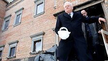 A.Brazauskas aktyviai rūpinosi, kad būtų atstatyti Valdovų rūmai.