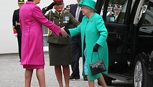 Elizabeth II lankosi Airijoje