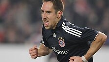 Miuncheno vienuolikės dirigento F.Ribery sutartis su bavarais galioja iki 2012 metų.