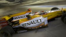 &bdquo;Renault&ldquo; ekipa i&scaron; &bdquo;Formulės-1&ldquo; čempionato pasitrauktų nedelsiant