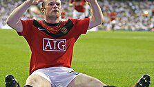 W.Rooney per 24 &scaron;iame sezone &bdquo;Premier&ldquo; lygoje sužaistas rungtynes jau pelnė 21 įvartį