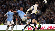 Pergalingą įvartį &bdquo;Tottenham&ldquo; ekipai pelnė P.Crouchas