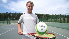 Tenisininkas R.Berankis &ndash; nevengia ir pats pažaisti futbolą 