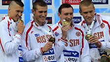 Vyrų estafetės keturi po 100 m laisvuoju stiliumi čempionais tapo rusai