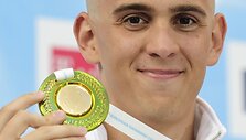L.Csehas džiaugiasi aukso medaliu