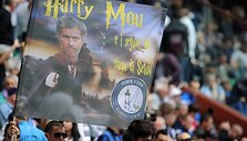 Gerbėjai neretai palygina J.Mourinho su H.Potteriu, bet pats treneris kratosi tokių asociacijų