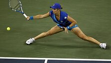 K.Clijsters finale varžovę tiesiog sutriu&scaron;kino