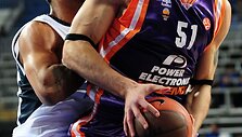 R.Javtokas pelnė 8 ta&scaron;kus ir sugriebė 7 kamuolius