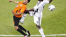 Ketvirtfinalyje &bdquo;TP Mazembe&ldquo; (balta apranga) vienuolikė palaužė &bdquo;Pachuca&ldquo; futbolininkus.