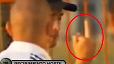 Cristiano Ronaldo teisinosi nepadorų gestą rodęs ne jį nu&scaron;vilpinėjusiems varžovų sirgaliams.